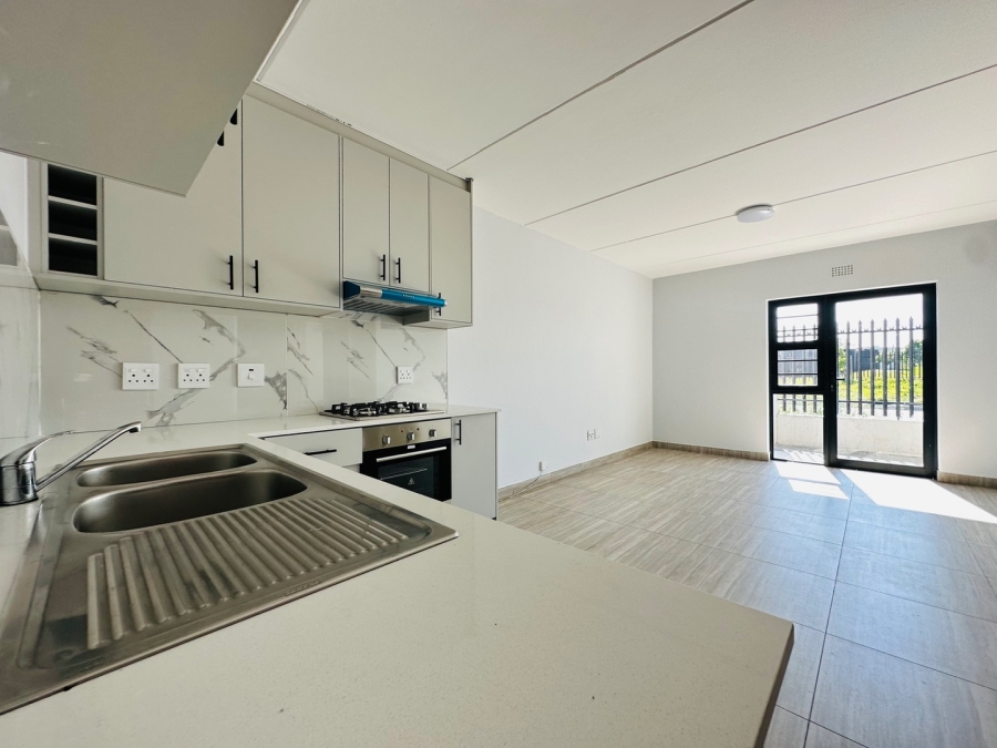2 Bedroom Property for Sale in Parklands North Western Cape